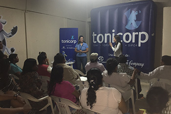 Taller de clasificación de residuos en la comunidad San  Nicolás 